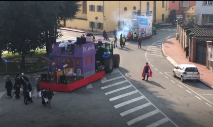 Sfilata di carnevale a Trecate - VIDEO