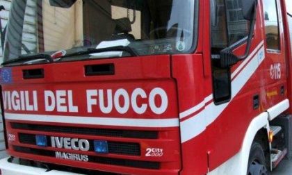 Soccorso persona ad Arona, donna di 73 anni trovata morta in casa