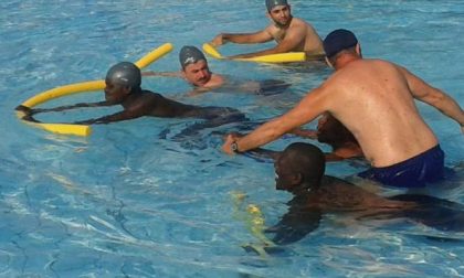 Novara piscina comunale negata al corso per rifugiati