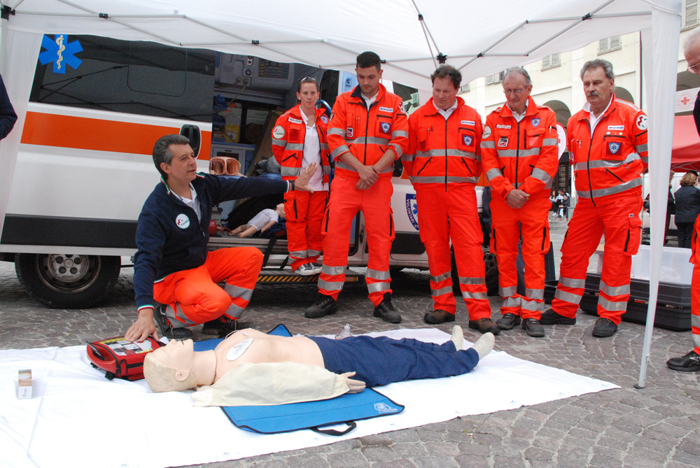 Anpas Piemonte fa scuola sul defibrillatore
