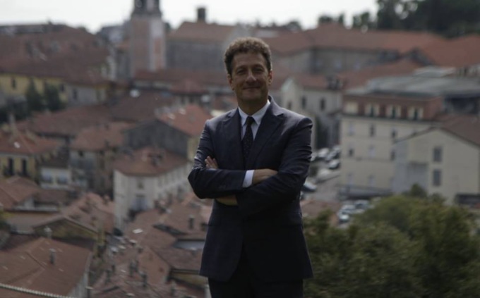Gusmeroli: “Sopralluogo nelle scuole aronesi, temperature ok”