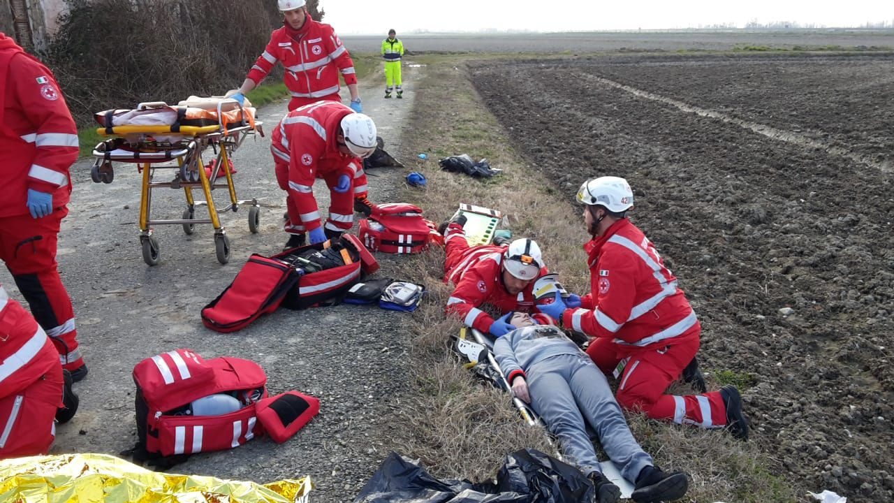 Croce Rossa, emergenza simulata per formare i volontari FOTOGALLERY