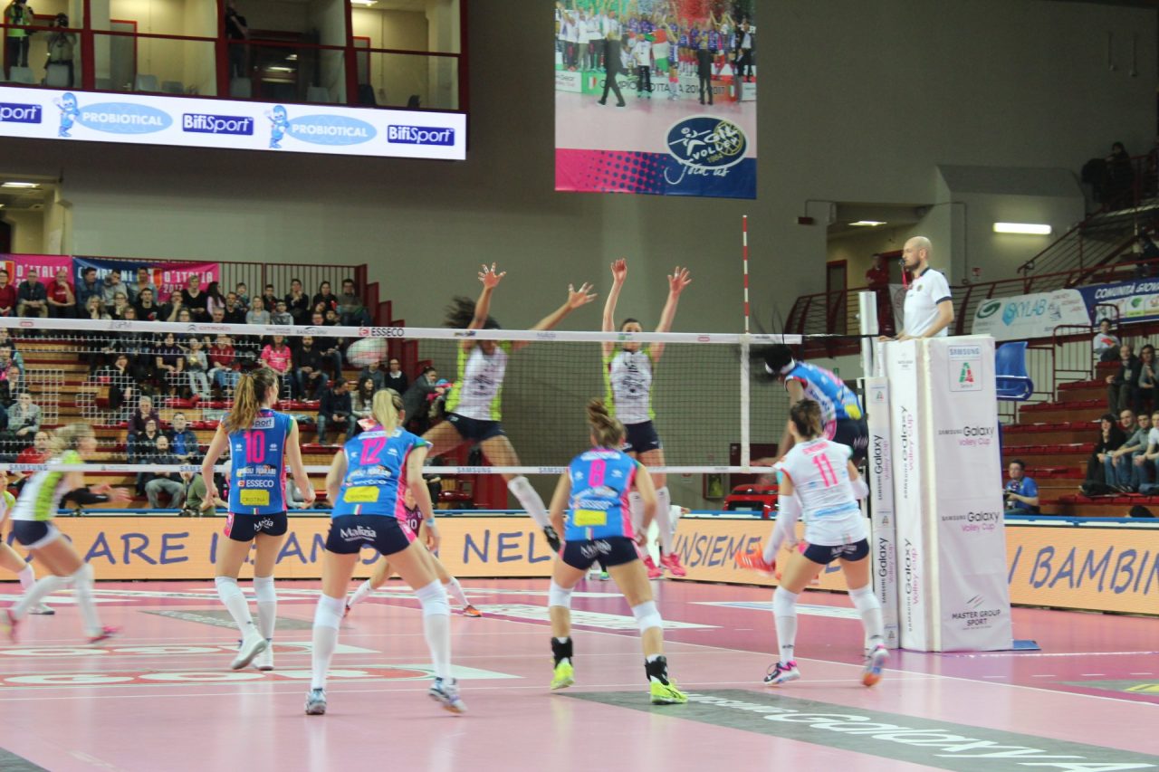 Igor Volley Novara: nei play off con Firenze buona la prima