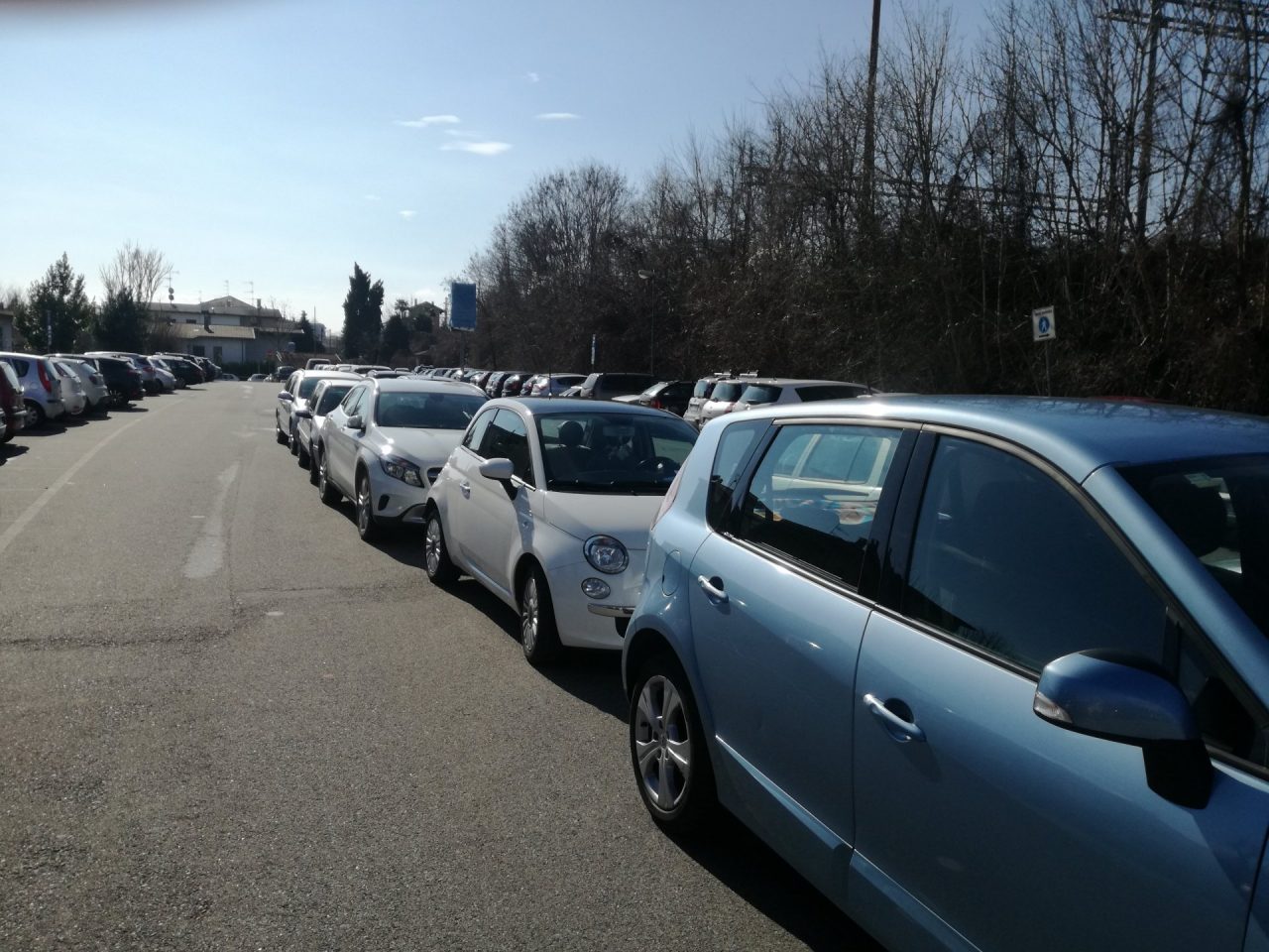 Caos parcheggi e viabilità: un martedì di fuoco