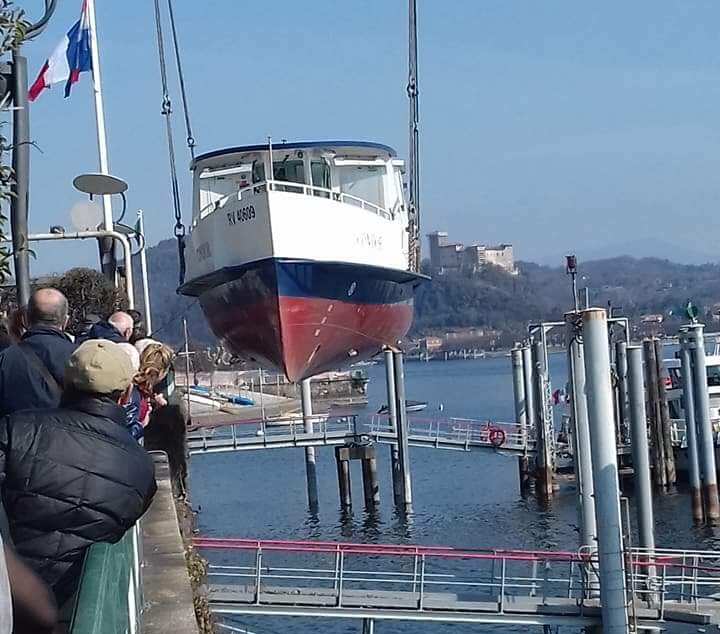 Trasferimento battello: maxi operazione in largo Alpini