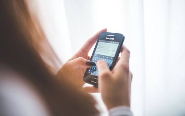 Patentino per l’uso degli smartphone a Verbania