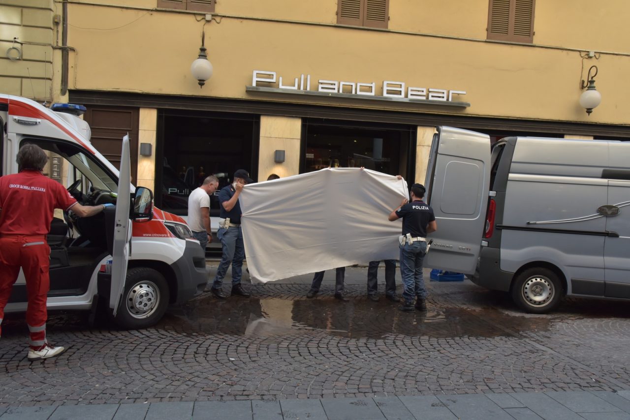 Femminicidio in strada: 30 anni al marito