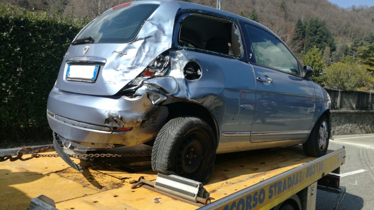 Meina Sempione bloccato: due feriti, pedone si salva miracolosamente