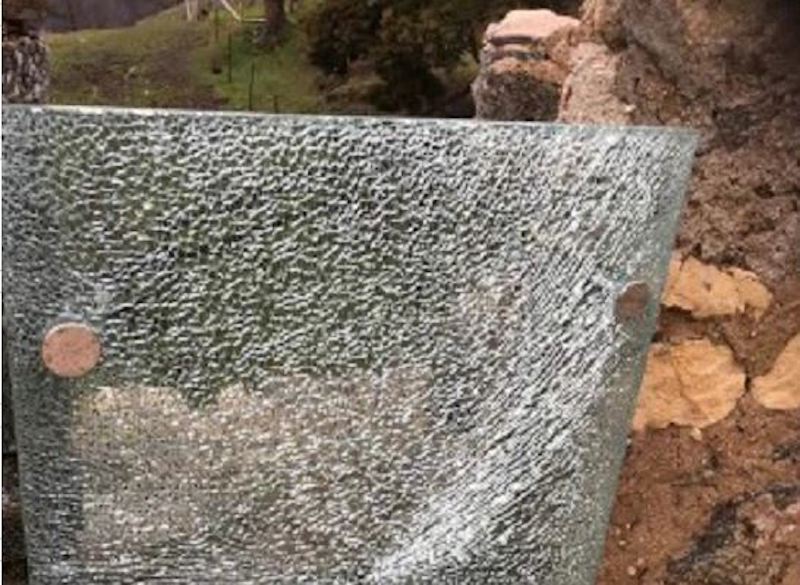 Parco della Rocca di Arona, vandali alla Torre Mozza