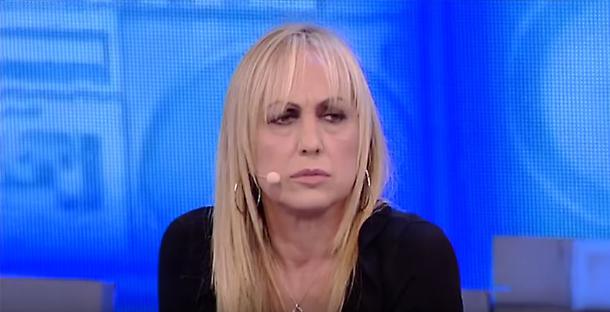 Lettera alla Celentano: “Prima di presentarsi come insegnante frequenti un corso da educatrice”