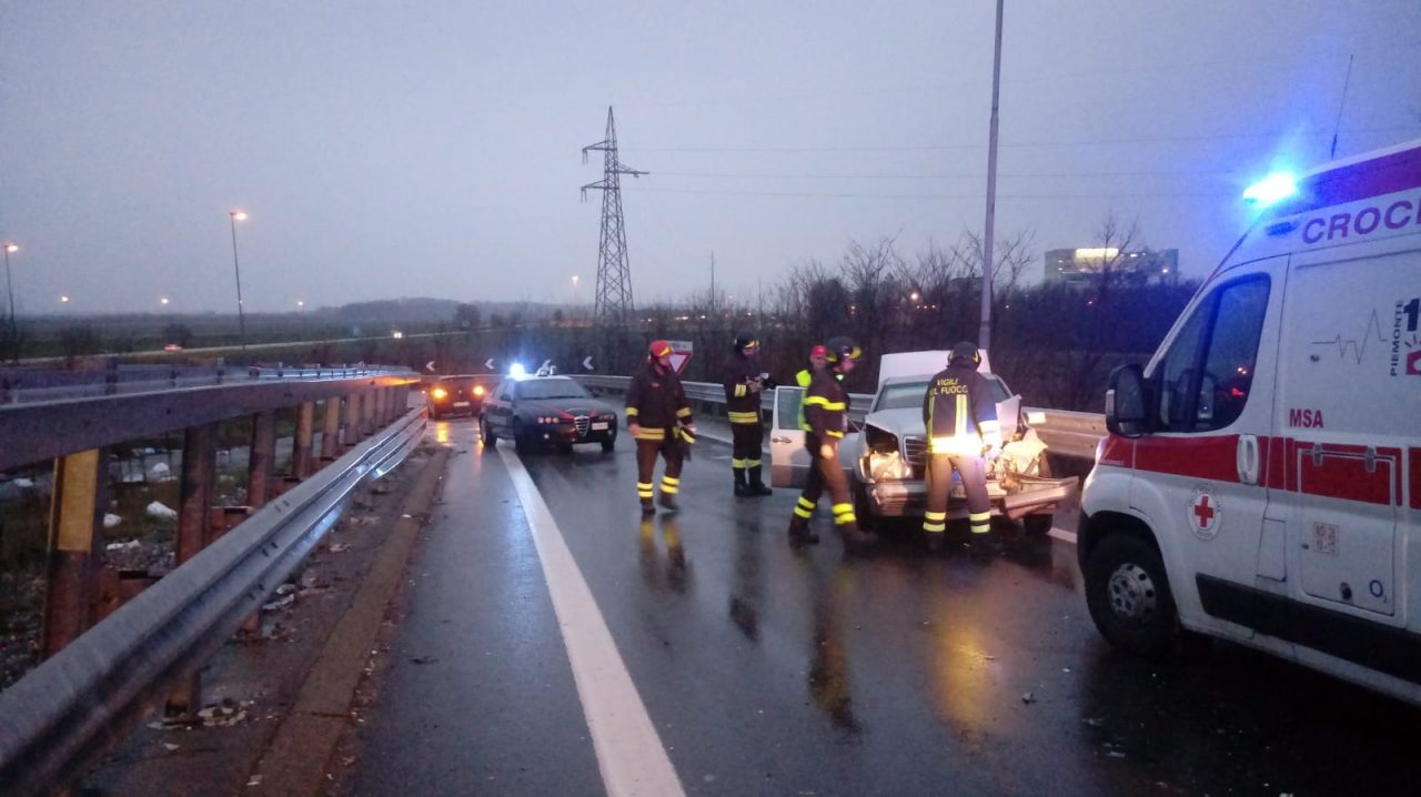 Incidente sulla tangenziale di Novara