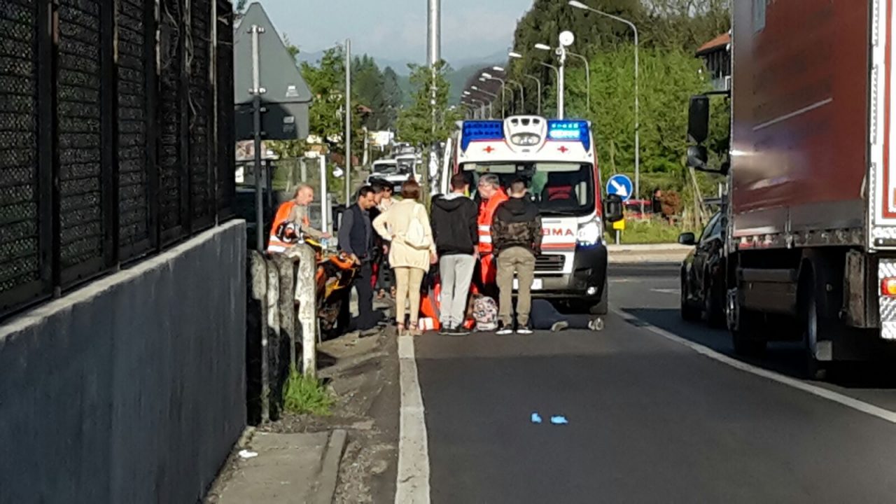 Pedone investito a Castelletto: una donna sulle strisce