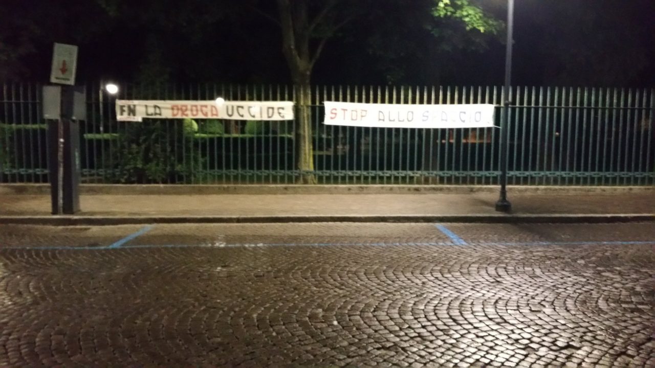 Forza nuova al parco di villa Marazza a Borgomanero