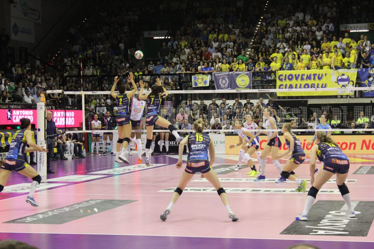 Finale scudetto: Igor Volley sconfitta al 5° set a Treviso