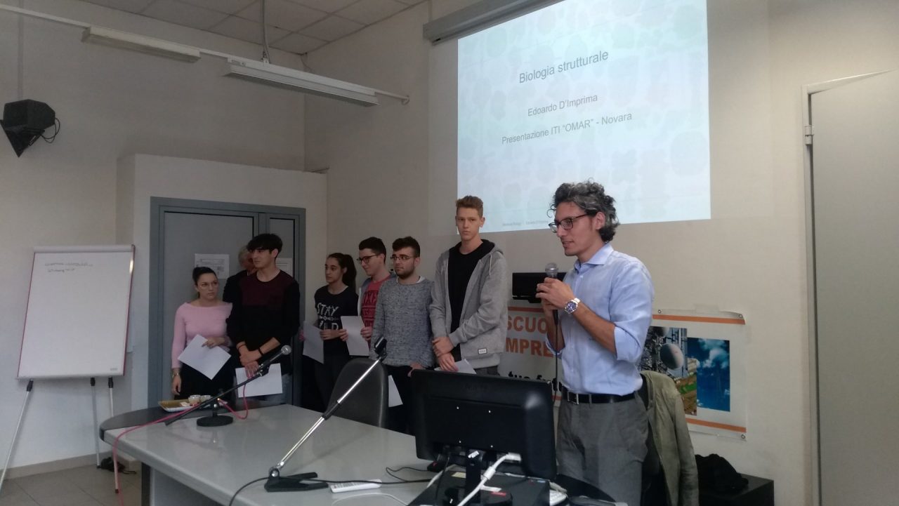 “Lavorate sodo e arriverete in alto”: il ricercatore Edoardo D’Imprima incontra gli studenti dell’Omar