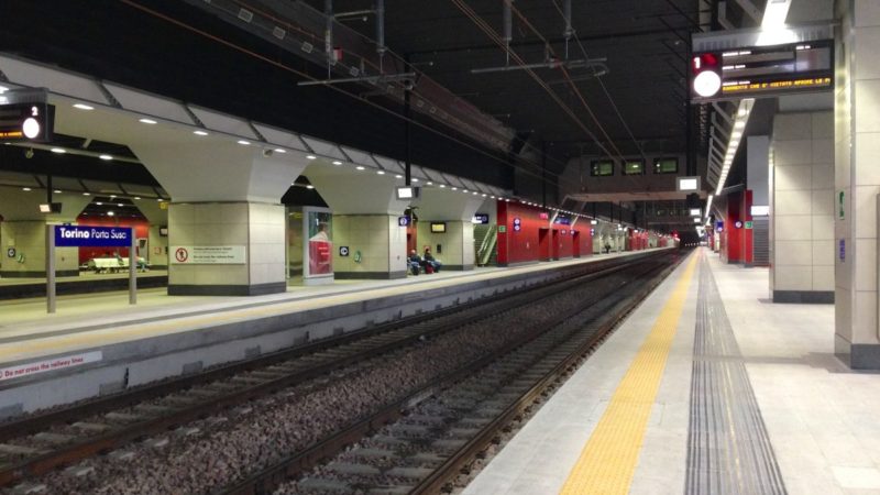 Morta sotto il treno a 15 anni: commenti vergognosi su Facebook