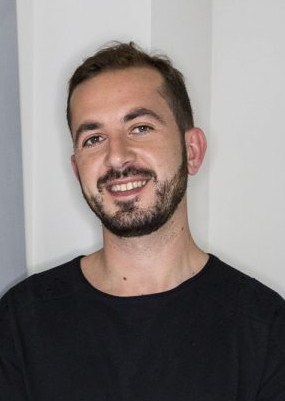 TvBoy a Novara accompagnato dal percussionista Filippo Monico