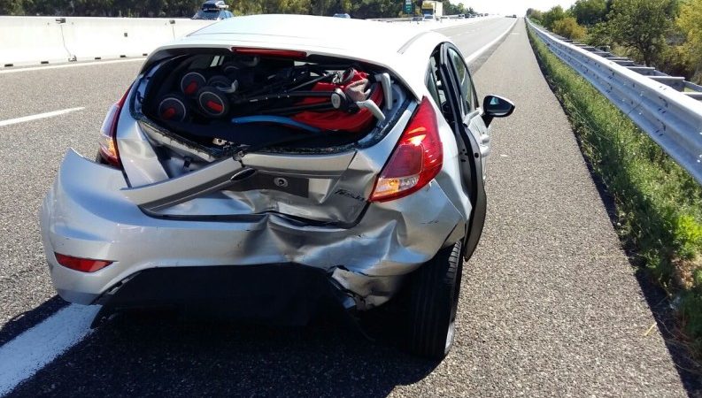 Ragazza diciottenne muore in autostrada