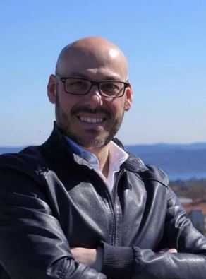 Invorio inaugura una nuova giostra: “Servirà per ricordare Daniele Bolchini”