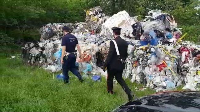 Abbandono di rifiuti record: 210 quintali | VIDEO