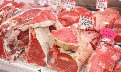Batteri nella carne: Lidl ritira i lotti