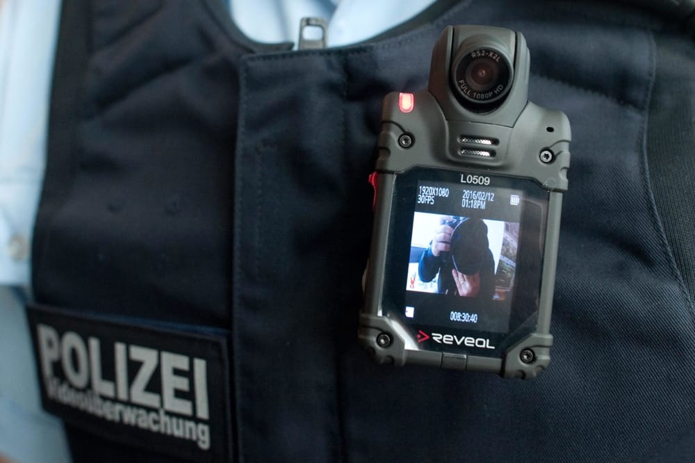 Vigili di Arona dotati di bodycam