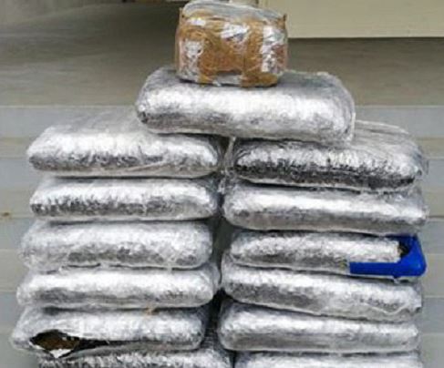 Carico di droga, fermato a Biandrate dalla Polizia stradale