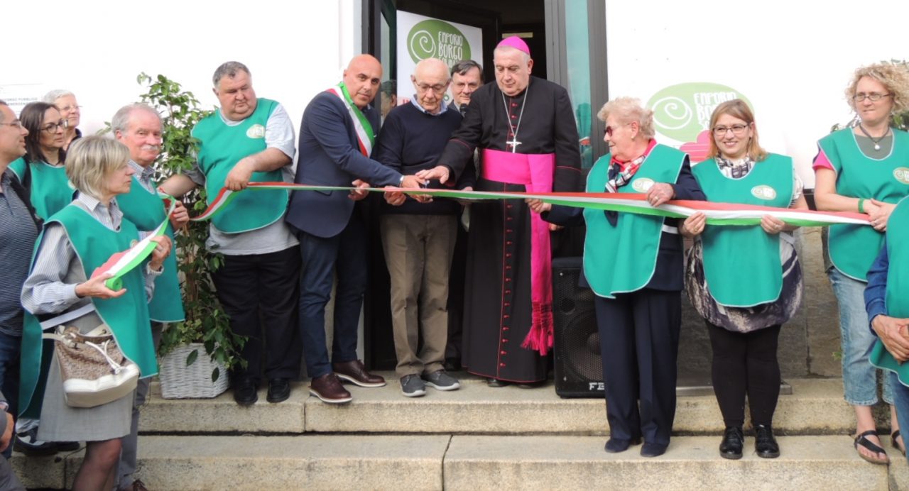 Inaugurato a Borgomanero l’emporio solidale