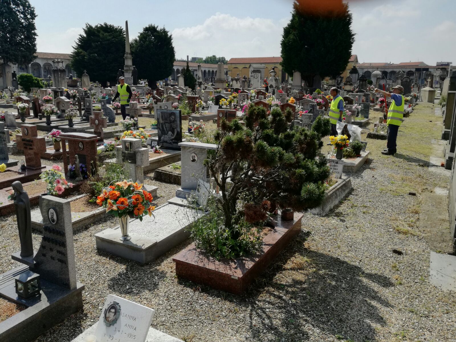 foto CimiteroUrbano Assa4