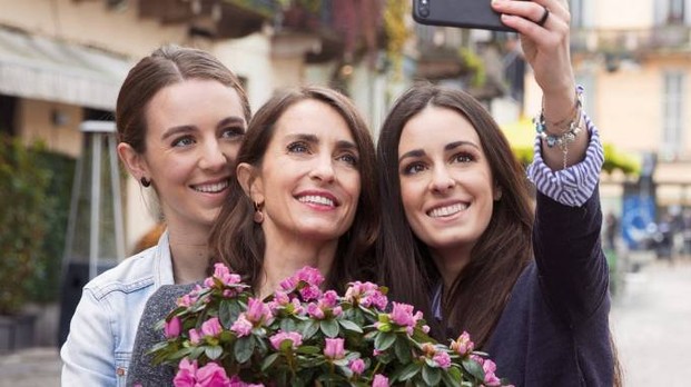 Azalea della Ricerca, volontari Airc in piazza