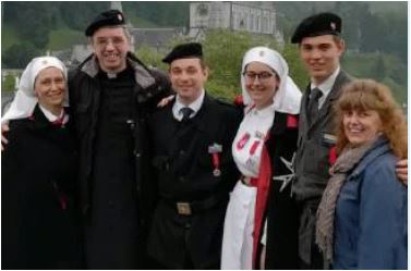 Lourdes mercuraghesi di ritorno da un'esperienza indimenticabile