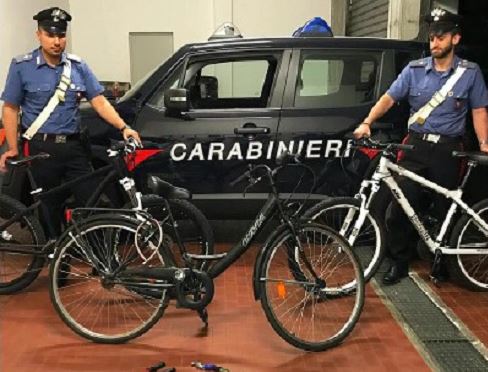 Chiede riscatto per bici rubata