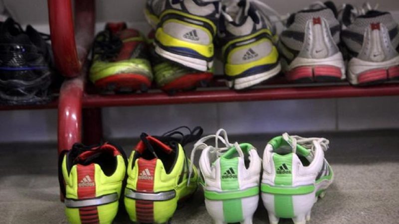 Derubata squadra di calcio: sparite anche le scarpe