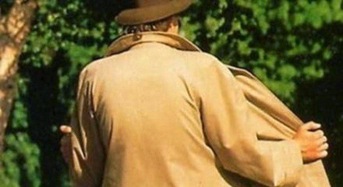 Molesta donna al parco a Trecate: 24enne arrestato