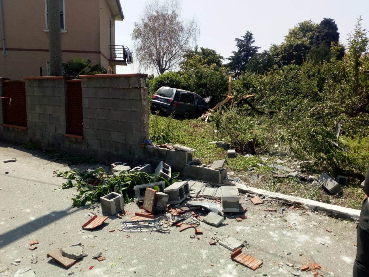 Carro funebre investe e uccide giovane mentre fa jogging a Galliate