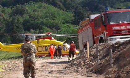 Cade in un precipizio tra Boca e Grignasco: salvato dai vigili del fuoco