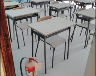 Vandali in azione alla scuola Belfanti: è caccia ai responsabili