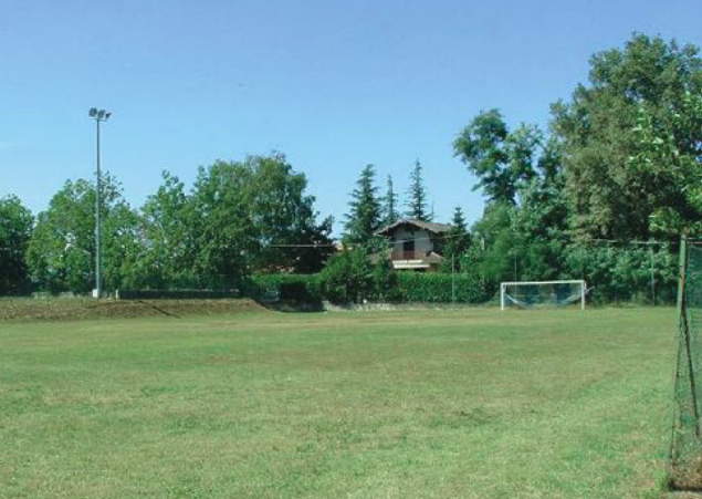 Preso a testate in campo
