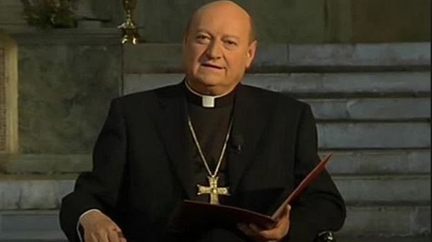 Cardinal Ravasi insultato per le sue posizioni in favore dei migranti