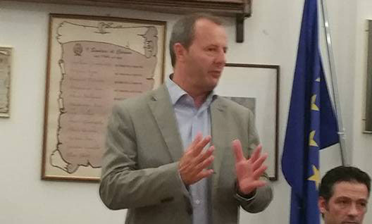 Cerano “Sindaco dimettiti”