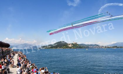 Frecce Tricolori, lo show sul lago Maggiore