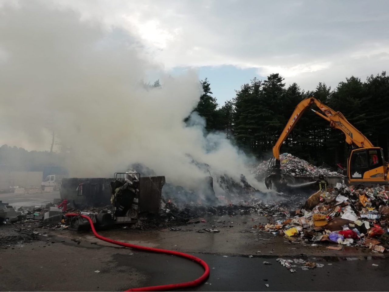 Borgo Ticino incendio in discarica