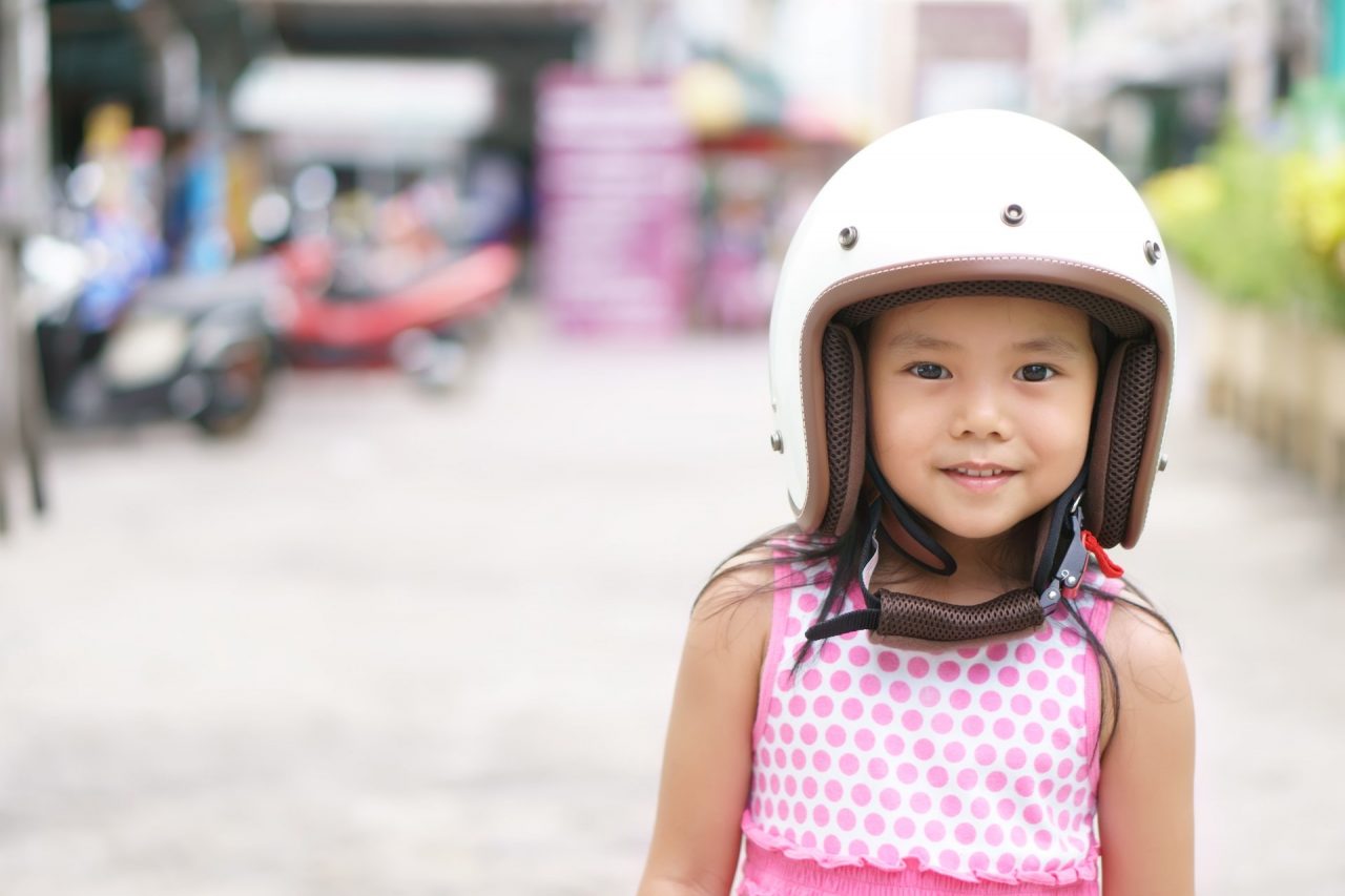 Bambini, come portarli in moto in tutta sicurezza