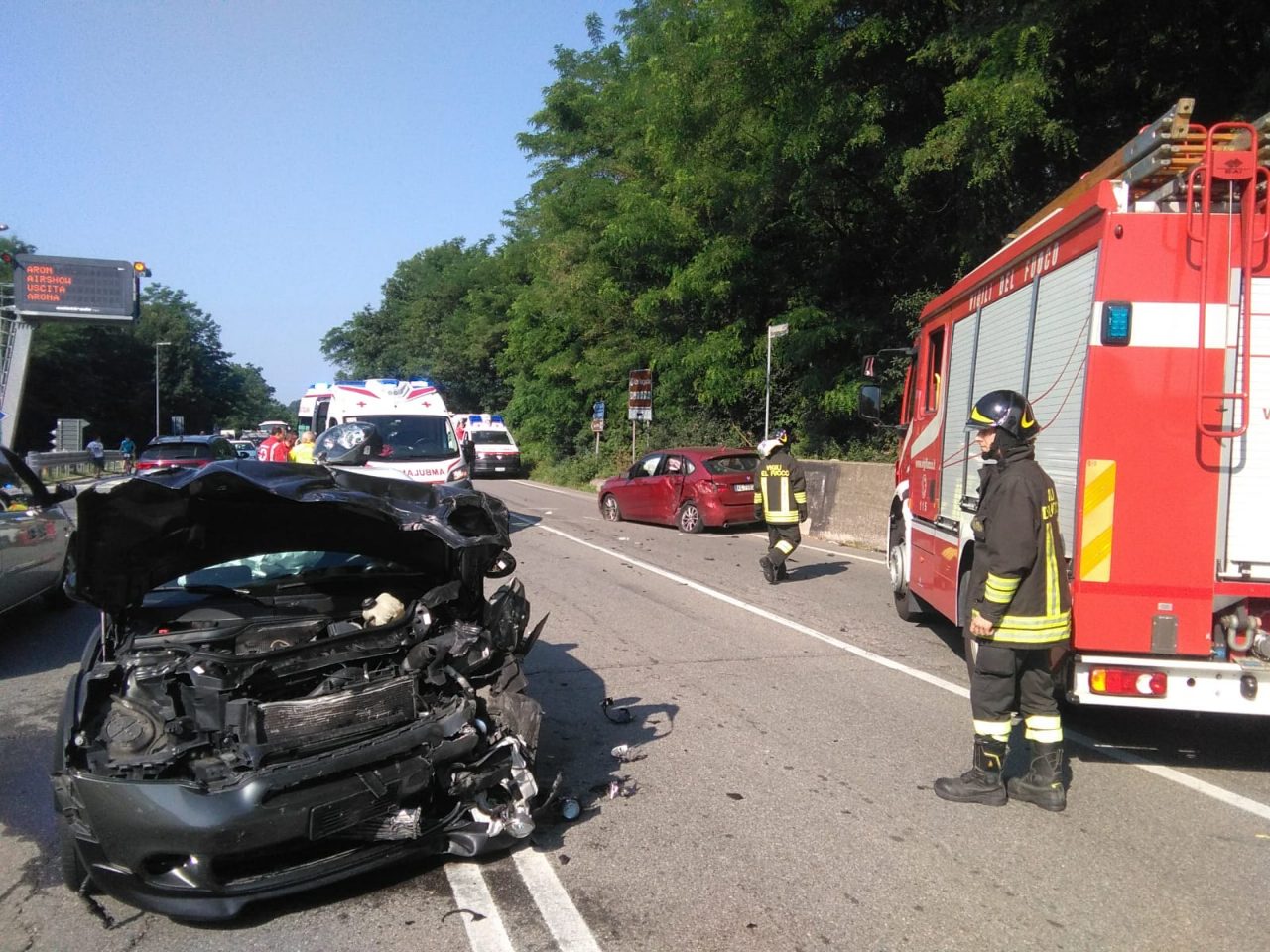 Schianto ad Arona, cinque feriti