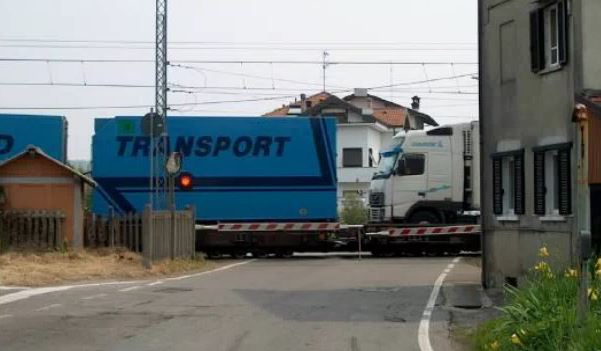 Treni merci, a Rivano di Borgomanero è incubo