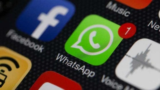 Messaggi truffa su Whatsapp: attenzione a non cliccare