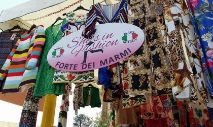 L’originale Consorzio "Gli Ambulanti di Forte dei Marmi" Ad Angera martedì 14 agosto