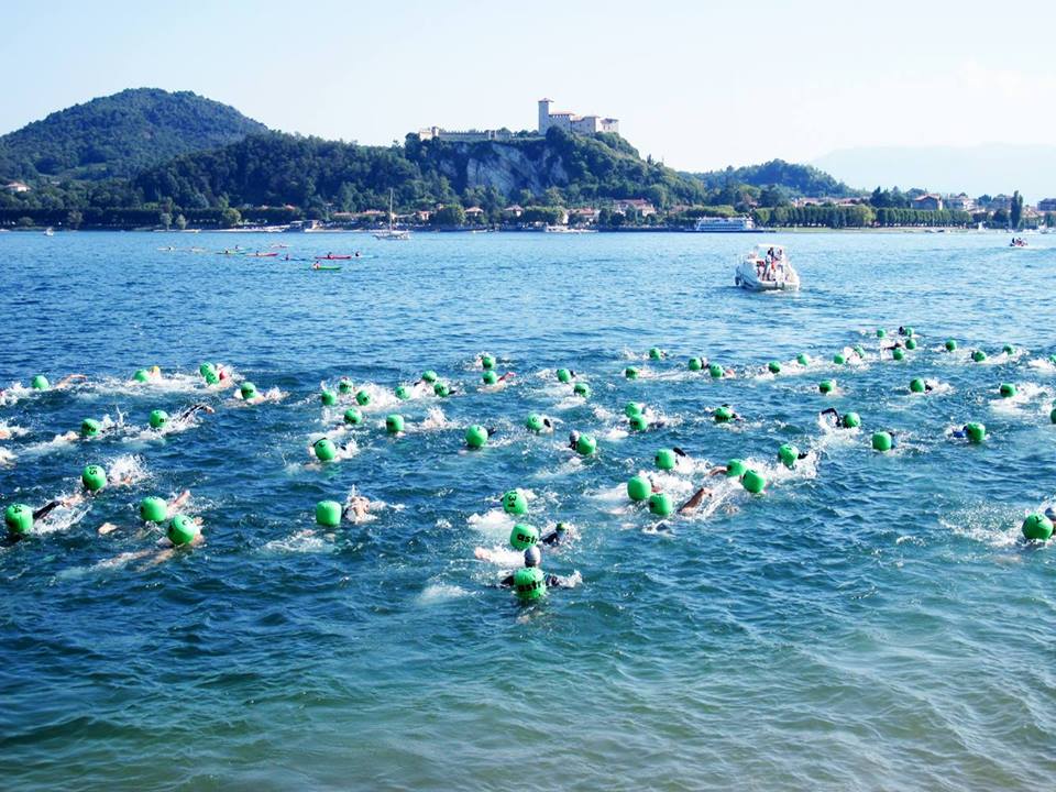 Traversata Angera Arona: il tuffo domenica