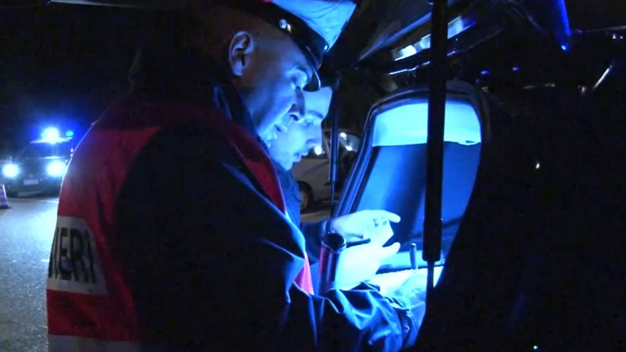 Spacciavano droga a Baveno, denunciati dai Carabinieri