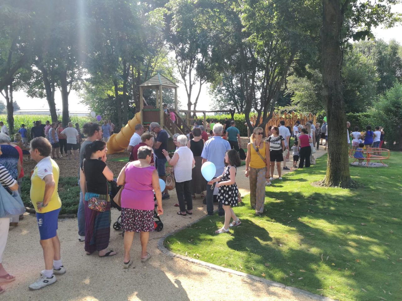 Inaugurato parchetto per i bambini